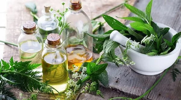 تصویر 1 از قیمت عرقیات برند یاس شیراز + خرید باور نکردنی